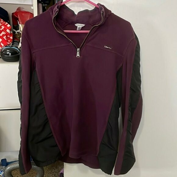 Calvin Kline sweater  - Picture 1 of 4